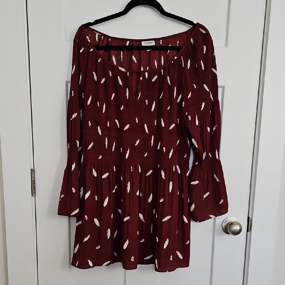 Avenue Gently Used Elegant Maroon Feather Print Top